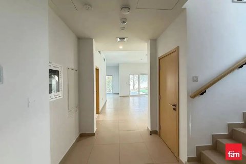 Townhouse in Dubai 3 bedrooms, 325 sq.m. № 123752 - photo 4