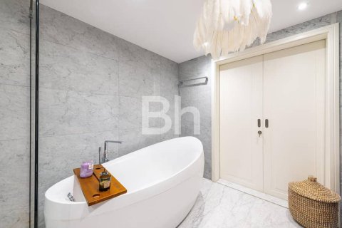Adosado en Palm Jumeirah, Dubai, 2 dormitorios, 380 m², № 6008 - foto 10