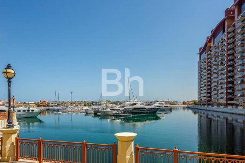 Adosado en Palm Jumeirah, Dubai, 2 dormitorios, 380 m², № 6008 - foto 16