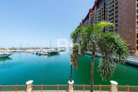 Adosado en Palm Jumeirah, Dubai, 2 dormitorios, 380 m², № 6008 - foto 19