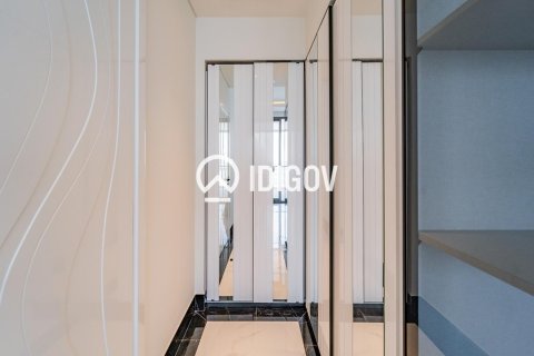 Apartment in Business Bay, Dubai 1 bedroom, 110.74 sq.m. № 121042 - photo 15