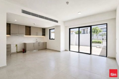 Villa in Dubai 3 bedrooms, 144.8 sq.m. № 123358 - photo 11