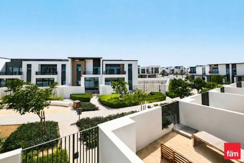 Villa in Dubai 3 bedrooms, 144.8 sq.m. № 123358 - photo 16