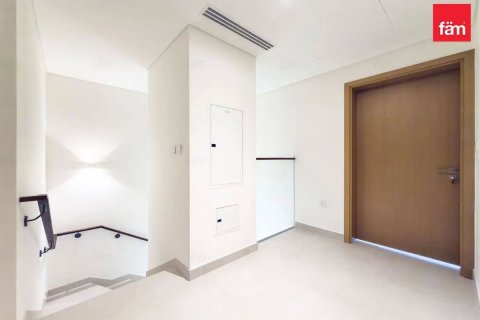 Villa in Dubai 3 bedrooms, 144.8 sq.m. № 123358 - photo 6