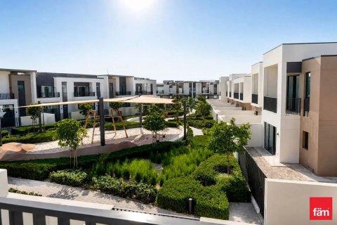 Villa in Dubai 3 bedrooms, 144.8 sq.m. № 123358