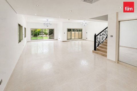 Villa in Dubai 4 bedrooms, 501.5 sq.m. № 123356 - photo 19