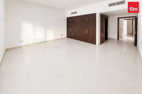 Villa in Dubai 4 bedrooms, 501.5 sq.m. № 123356 - photo 18