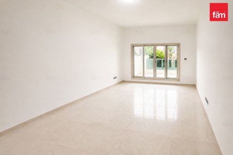 Villa in Dubai 4 bedrooms, 501.5 sq.m. № 123356 - photo 3