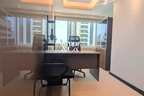 Bureau à Jumeirah Lake Towers, Dubai, 90 m², № 125068 - photo 9