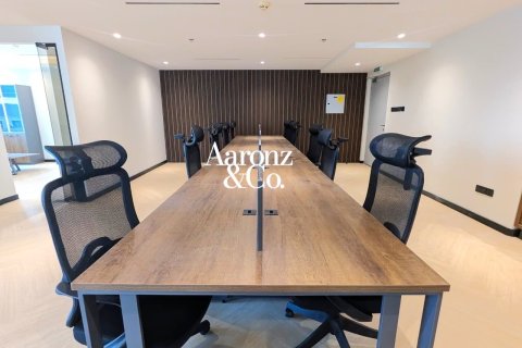 Bureau à Jumeirah Lake Towers, Dubai, 90 m², № 125068