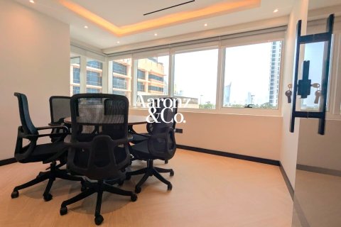 Bureau à Jumeirah Lake Towers, Dubai, 90 m², № 125068 - photo 5