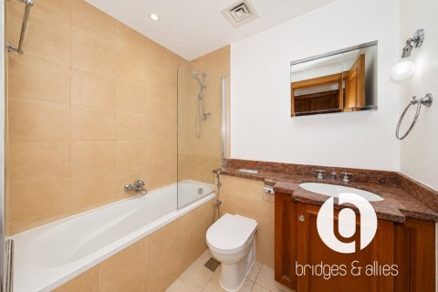 Apartment in Old Town, Dubai 1 bedroom, 117 sq.m. № 125070 - photo 12