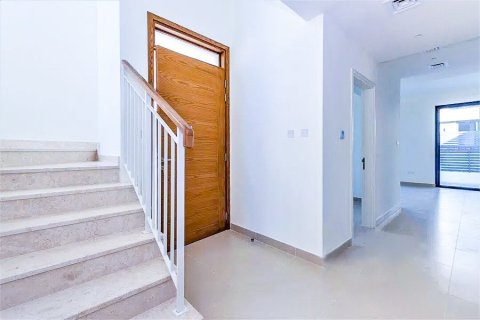 Villa in Dubai Hills Estate, Dubai 4 bedrooms, 229 sq.m. № 125069 - photo 6