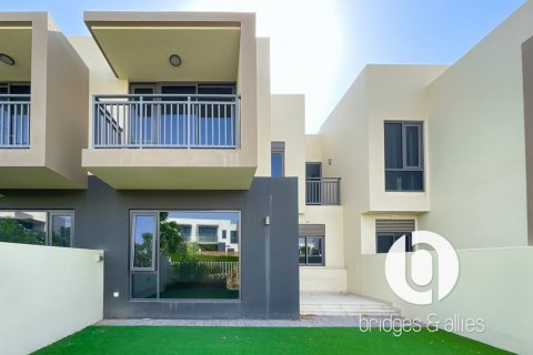 Villa à Dubai Hills Estate, Dubai, 3 chambres, 209 m², № 125071