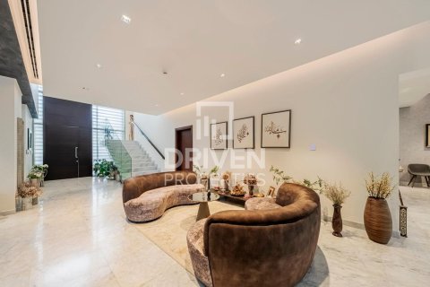 Villa in District One, Mohammed Bin Rashid City, Dubai 5 bedrooms, 715 sq.m. № 65444 - photo 2