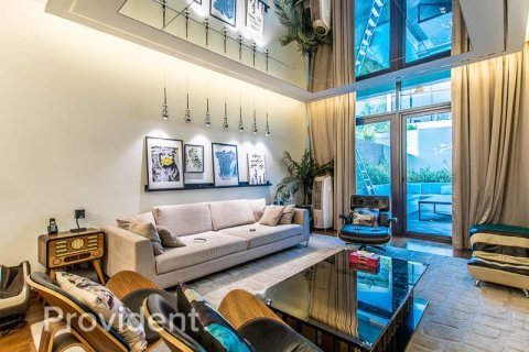 Villa à Dubai, 4 chambres, 388.7 m², № 2618 - photo 2