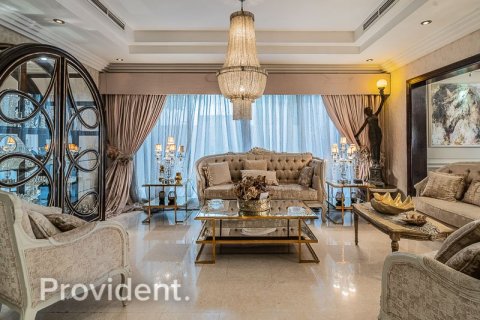 Villa en Meadows, Dubai, 6 dormitorios, 877.1 m², № 2616 - foto 5