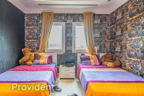 Villa en Meadows, Dubai, 6 dormitorios, 877.1 m², № 2616 - foto 14