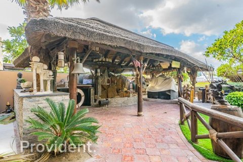 Villa en Meadows, Dubai, 6 dormitorios, 877.1 m², № 2616 - foto 17