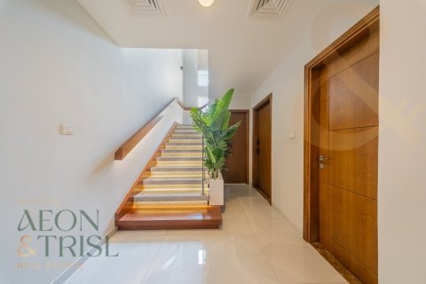 Купить виллу в Мудоне, Дубай: 5 спален, 917м², № 60835 - фото 2