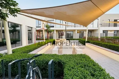 Townhouse in Dubai South (Dubai World Central), Dubai 3 bedrooms, 163 sq.m. № 92853 - photo 28