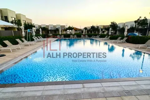 Townhouse in Dubai South (Dubai World Central), Dubai 3 bedrooms, 163 sq.m. № 92853 - photo 26