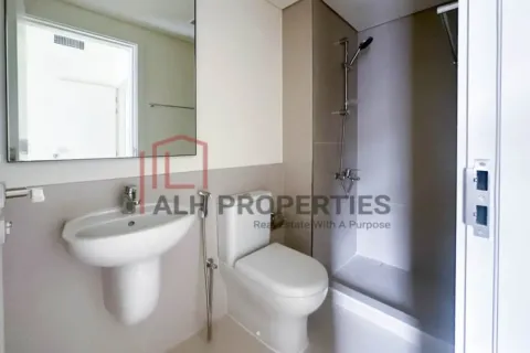 Townhouse in Dubai South (Dubai World Central), Dubai 4 bedrooms, 247 sq.m. № 92855 - photo 16