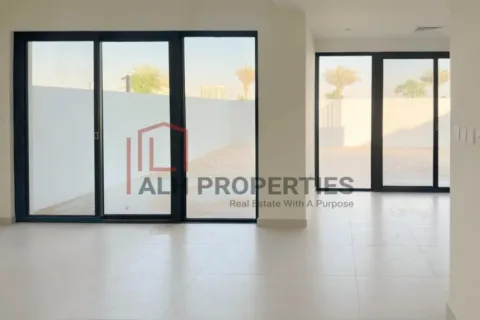 Townhouse in Dubai South (Dubai World Central), Dubai 4 bedrooms, 247 sq.m. № 92855 - photo 3
