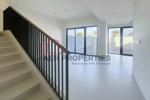 Townhouse in Dubai South (Dubai World Central), Dubai 4 bedrooms, 247 sq.m. № 92855 - photo 8
