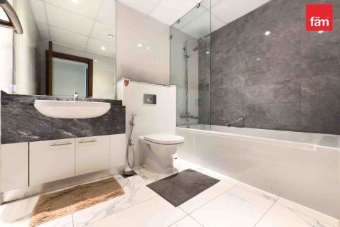 Apartment in Business Bay, Dubai 3 bedrooms, 180.3 sq.m. № 137460 - photo 24