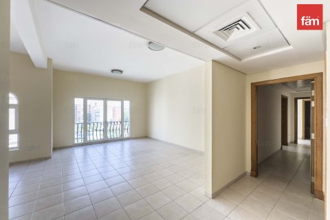Apartment in Jebel Ali, Dubai 2 bedrooms, 153 sq.m. № 89256 - photo 18