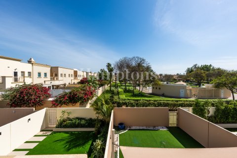 Townhouse in Springs 2, The Springs, Dubai 2 bedrooms, 172.52087100 sq.m. № 108850 - photo 16
