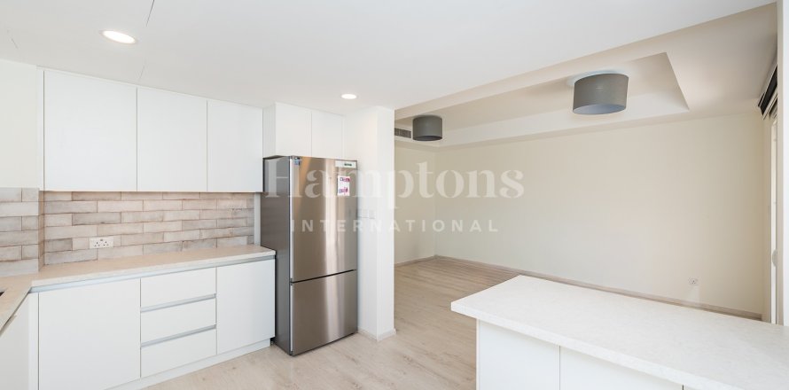 Townhouse in Springs 2, The Springs, Dubai 2 bedrooms, 172.521 sq.m. № 108850