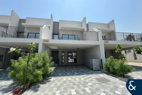 Townhouse in District 7, Mohammed Bin Rashid City, Dubai 3 bedrooms, 215 sq.m. № 74979 - photo 1