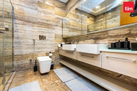 Снять в аренду квартиру в Дубай Марине, Дубай: 3 спальни, 221.2м², № 14408 - фото 9