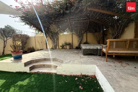 Villa en Dubai, 2 dormitorios, 255.2 m², № 137762 - foto 15