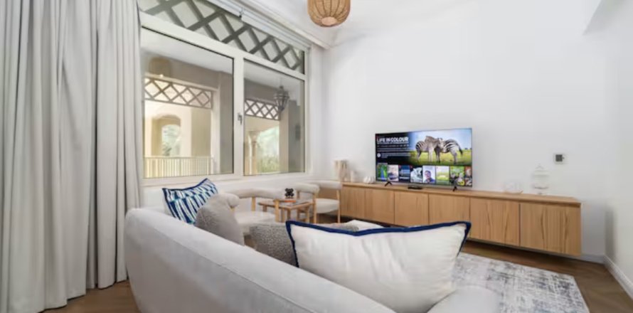 Appartement à Palm Jumeirah, Dubai, 1 chambre, 69 m², № 134111