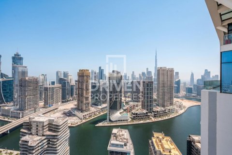 Apartment in Business Bay, Dubai 3 bedrooms, 228.08 sq.m. № 138748 - photo 30