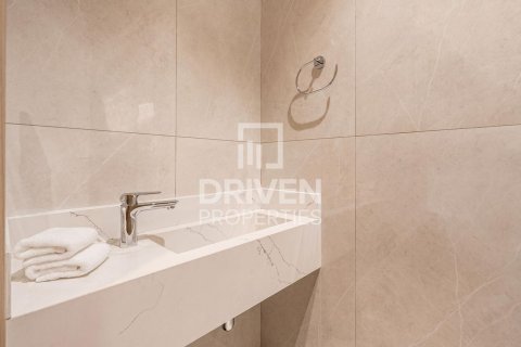 Apartment in Business Bay, Dubai 3 bedrooms, 228.08 sq.m. № 138748 - photo 18
