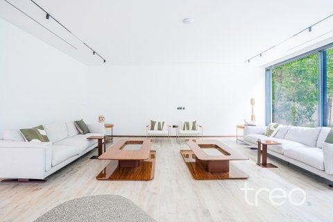 Villa in Al Barari, Dubai 4 bedrooms, 961.82 sq.m. № 119646 - photo 7