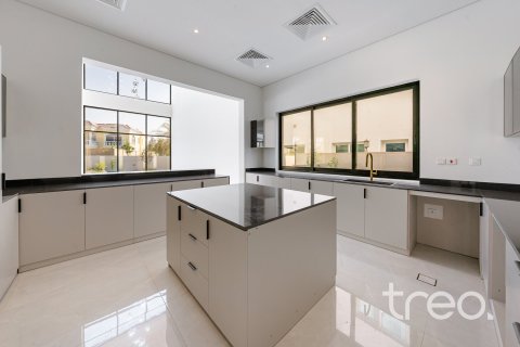 Villa à Jumeirah Park, Dubai, 6 chambres, 755.58 m², № 119650 - photo 9