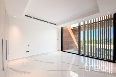 Villa in Al Barari, Dubai 5 bedrooms, 1212.66 sq.m. № 119647 - photo 12