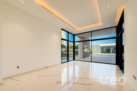 Villa in Al Barari, Dubai 5 bedrooms, 1212.66 sq.m. № 119647 - photo 28