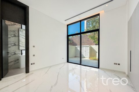Villa in Al Barari, Dubai 5 bedrooms, 1212.66 sq.m. № 119647 - photo 29