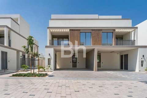 Villa in Tilal Al Ghaf, Dubai 4 bedrooms, 317 sq.m. № 24959 - photo 2