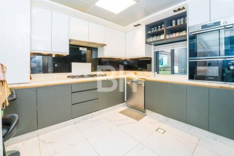 Townhouse in Al Furjan, Dubai 4 bedrooms, 317 sq.m. № 24961 - photo 13
