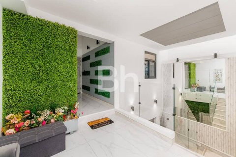 Townhouse in Al Furjan, Dubai 4 bedrooms, 317 sq.m. № 24961 - photo 16