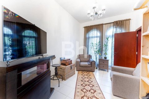 Снять в аренду виллу в Арабиан Ранчес, Дубай: 4 спальни, 932м², № 24960 - фото 12