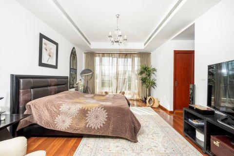 Снять в аренду виллу в Арабиан Ранчес, Дубай: 4 спальни, 932м², № 24960 - фото 9
