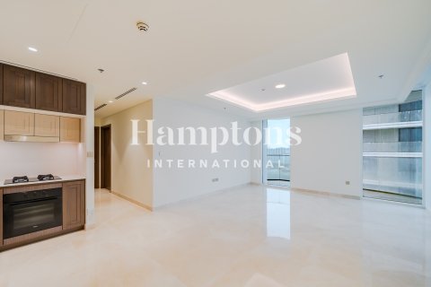 Apartment in Dubai Harbour, Dubai 2 bedrooms, 111.66940600 sq.m. № 90077 - photo 2